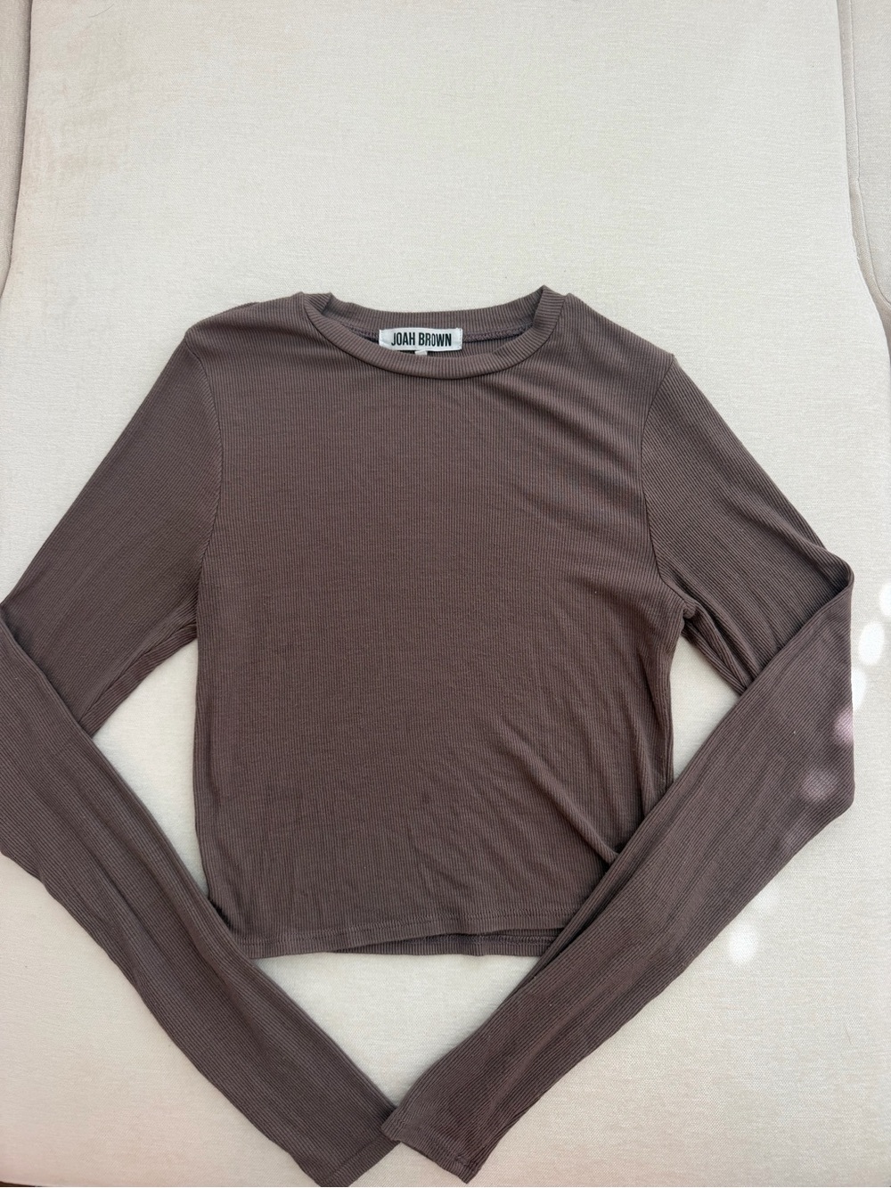 Joah Brown Ribbed Long Sleeve Crop Top in Chocolate
